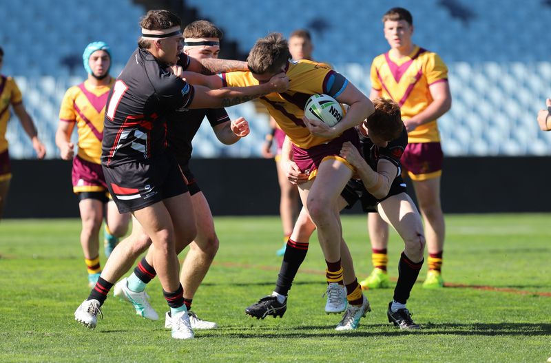SBC ENDEAVOUR vs HOLY CROSS