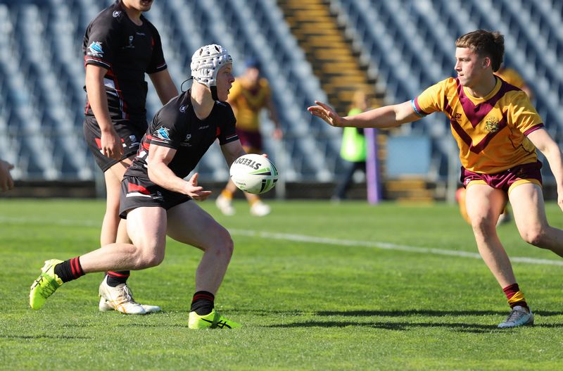 SBC ENDEAVOUR vs HOLY CROSS