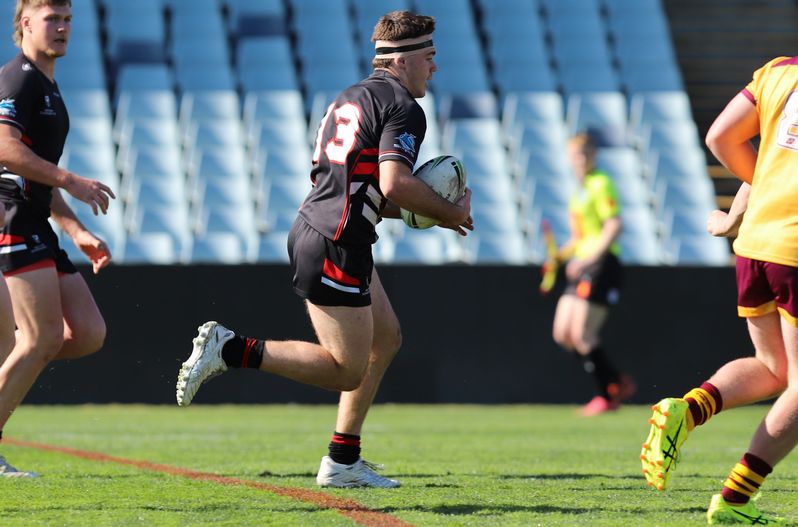 SBC ENDEAVOUR vs HOLY CROSS