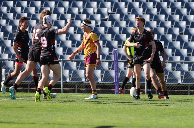 SBC ENDEAVOUR vs HOLY CROSS
