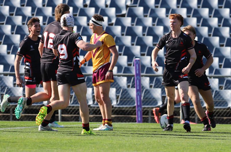 SBC ENDEAVOUR vs HOLY CROSS