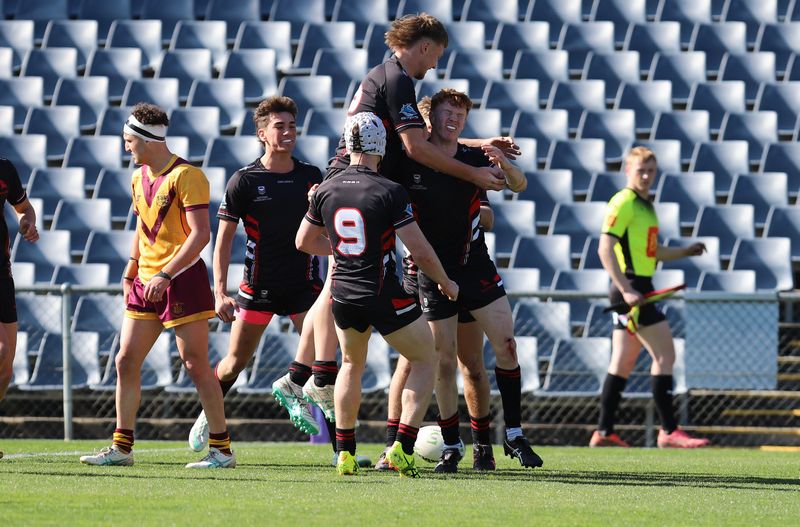 SBC ENDEAVOUR vs HOLY CROSS