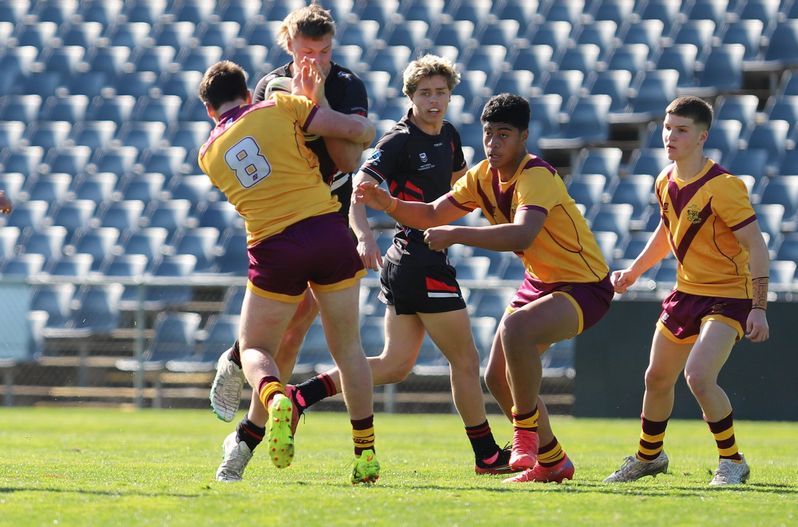SBC ENDEAVOUR vs HOLY CROSS
