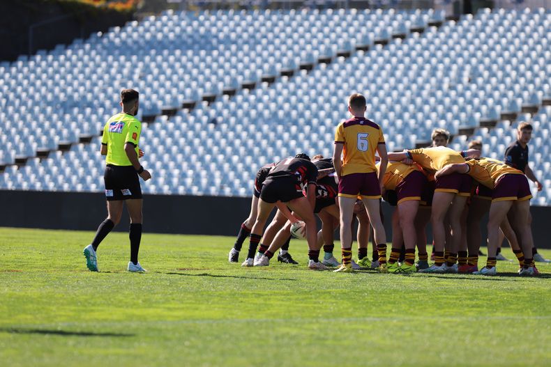 SBC ENDEAVOUR vs HOLY CROSS