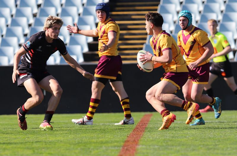 SBC ENDEAVOUR vs HOLY CROSS