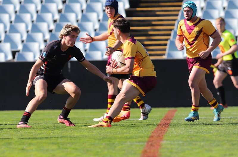 SBC ENDEAVOUR vs HOLY CROSS