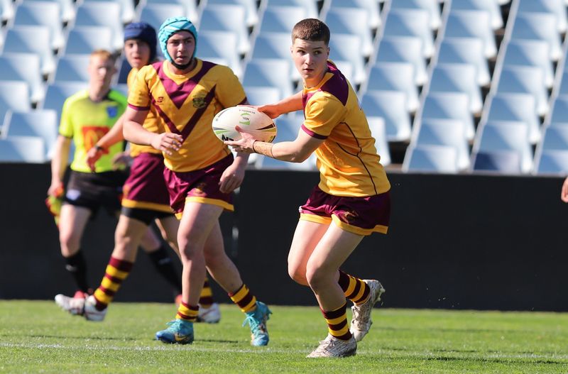 SBC ENDEAVOUR vs HOLY CROSS