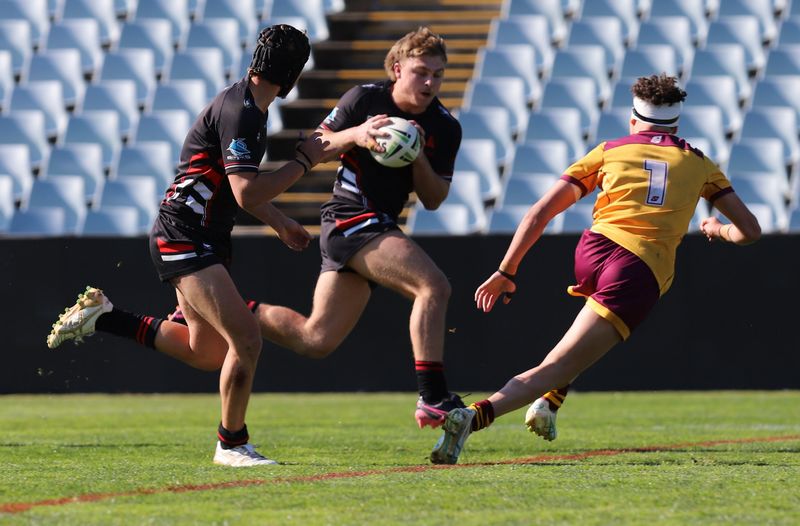 SBC ENDEAVOUR vs HOLY CROSS