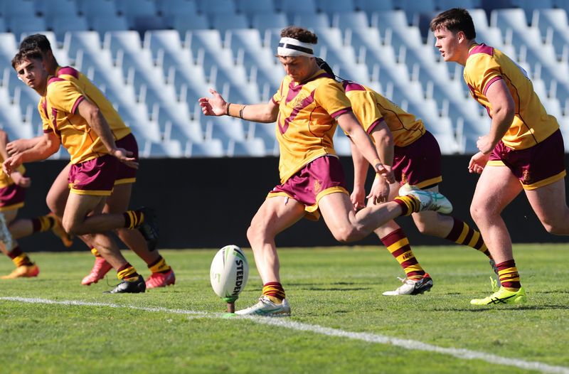 SBC ENDEAVOUR vs HOLY CROSS