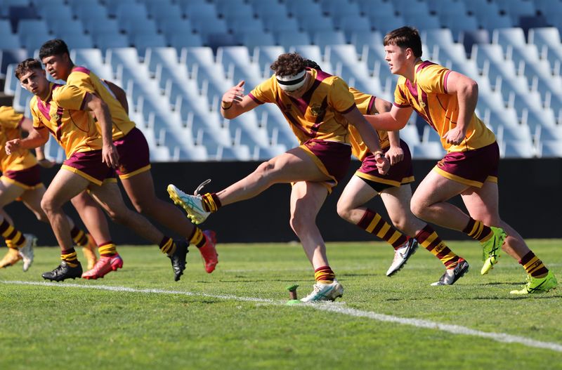 SBC ENDEAVOUR vs HOLY CROSS