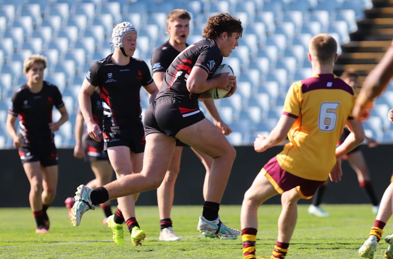 SBC ENDEAVOUR vs HOLY CROSS