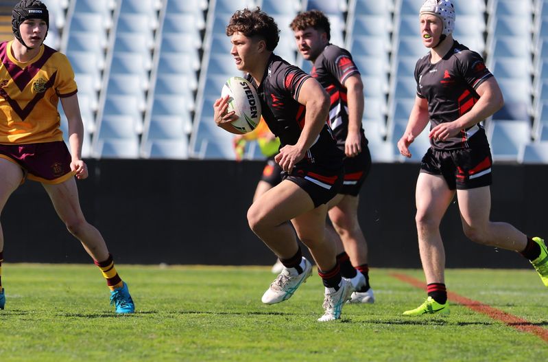 SBC ENDEAVOUR vs HOLY CROSS