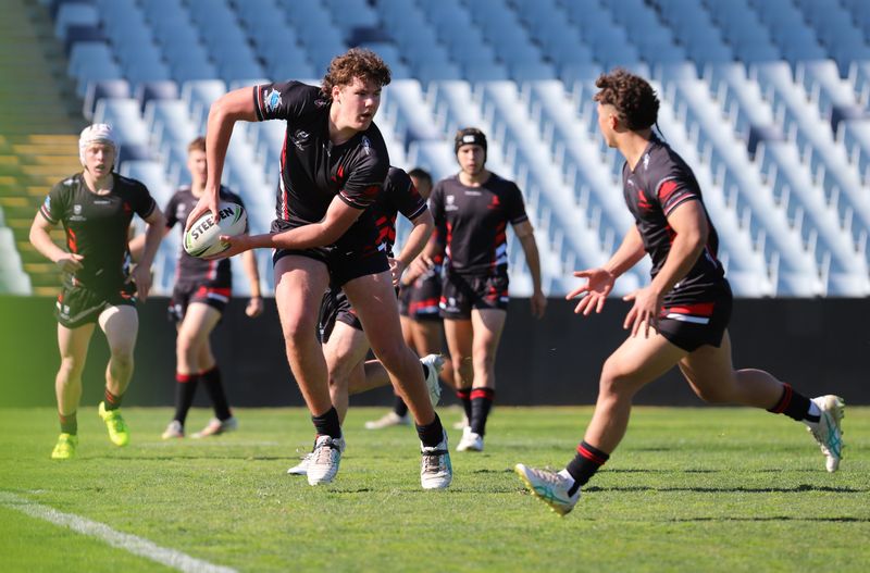 SBC ENDEAVOUR vs HOLY CROSS