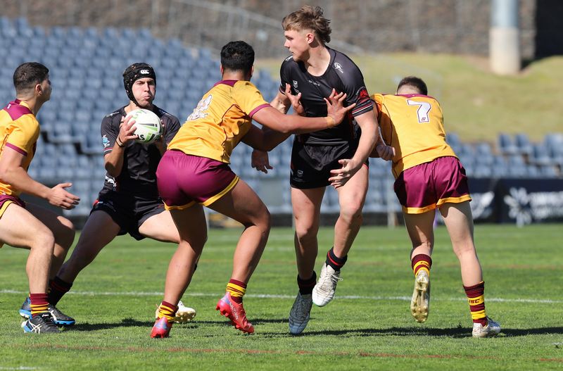 SBC ENDEAVOUR vs HOLY CROSS
