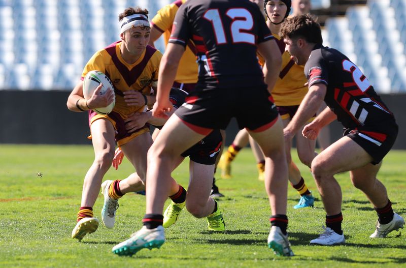SBC ENDEAVOUR vs HOLY CROSS