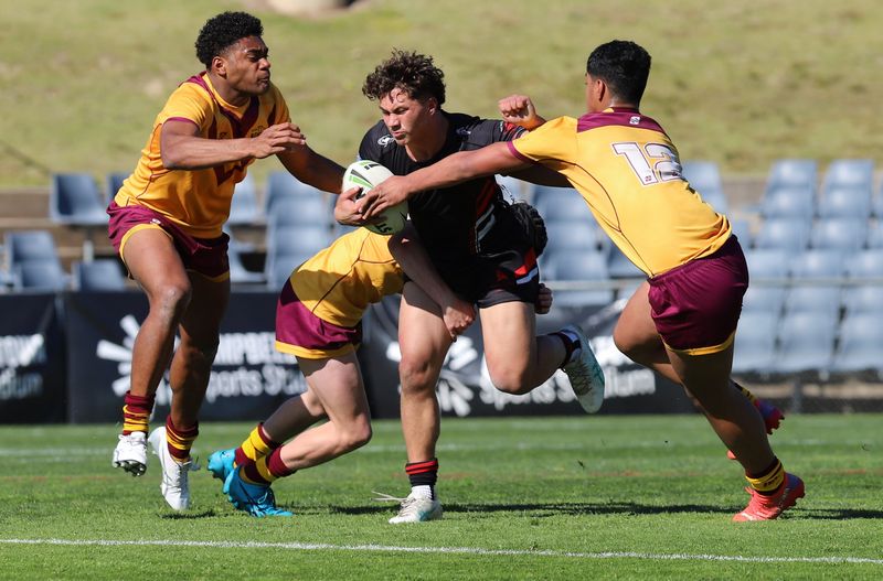 SBC ENDEAVOUR vs HOLY CROSS