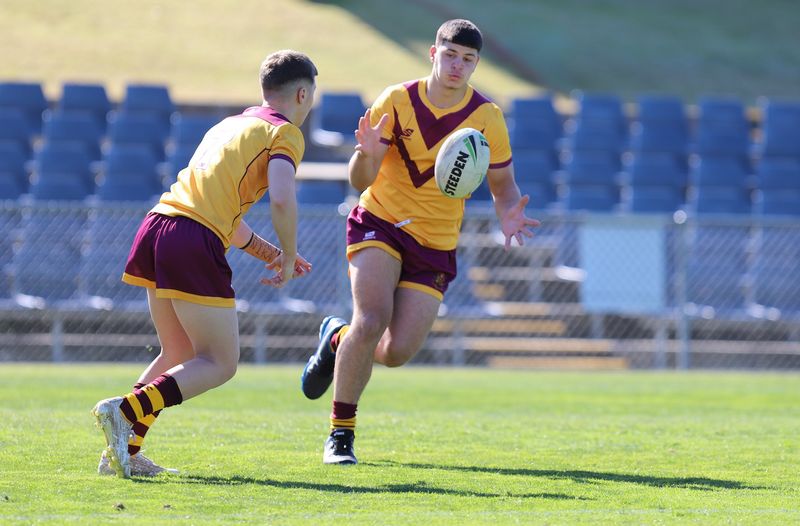 SBC ENDEAVOUR vs HOLY CROSS