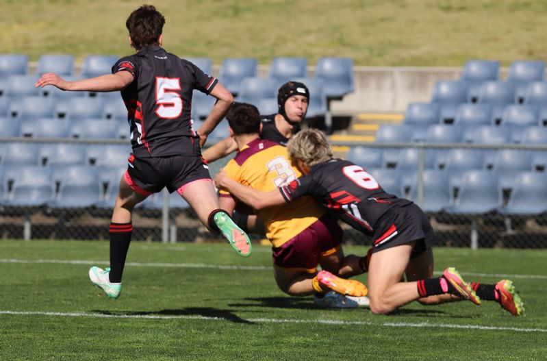 SBC ENDEAVOUR vs HOLY CROSS