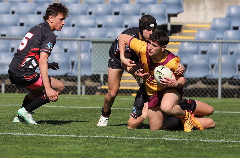 SBC ENDEAVOUR vs HOLY CROSS