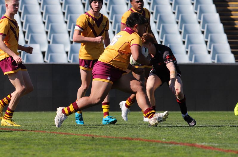 SBC ENDEAVOUR vs HOLY CROSS
