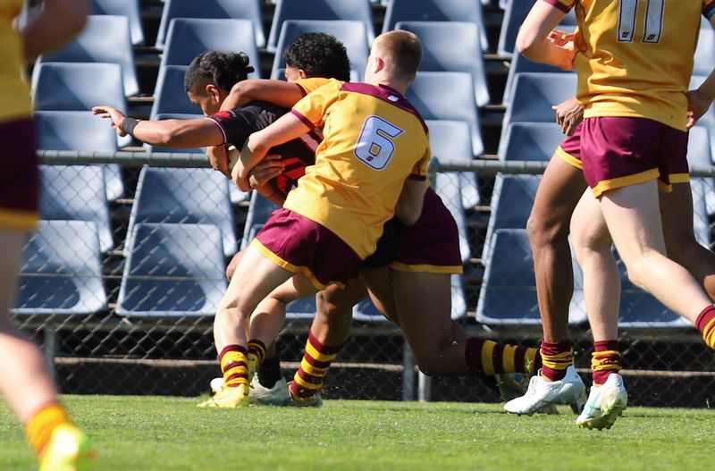 SBC ENDEAVOUR vs HOLY CROSS
