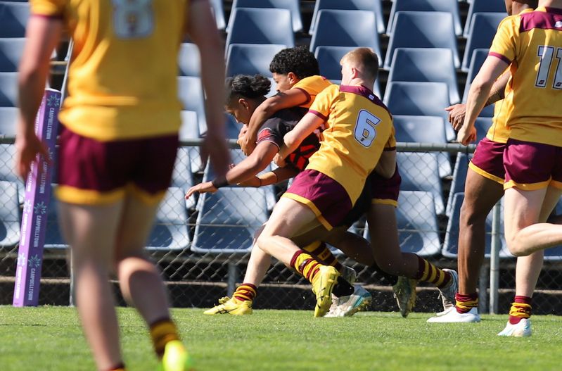 SBC ENDEAVOUR vs HOLY CROSS
