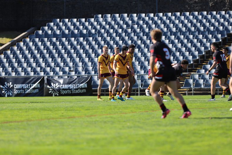 SBC ENDEAVOUR vs HOLY CROSS