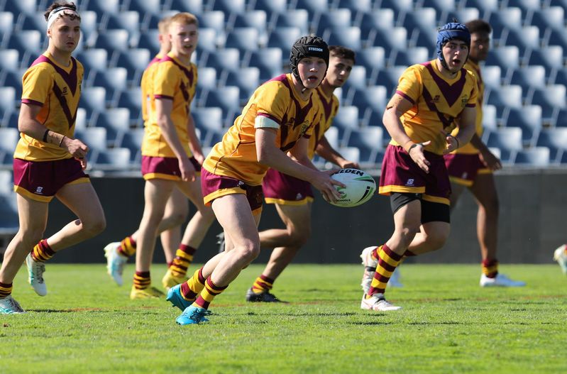 SBC ENDEAVOUR vs HOLY CROSS